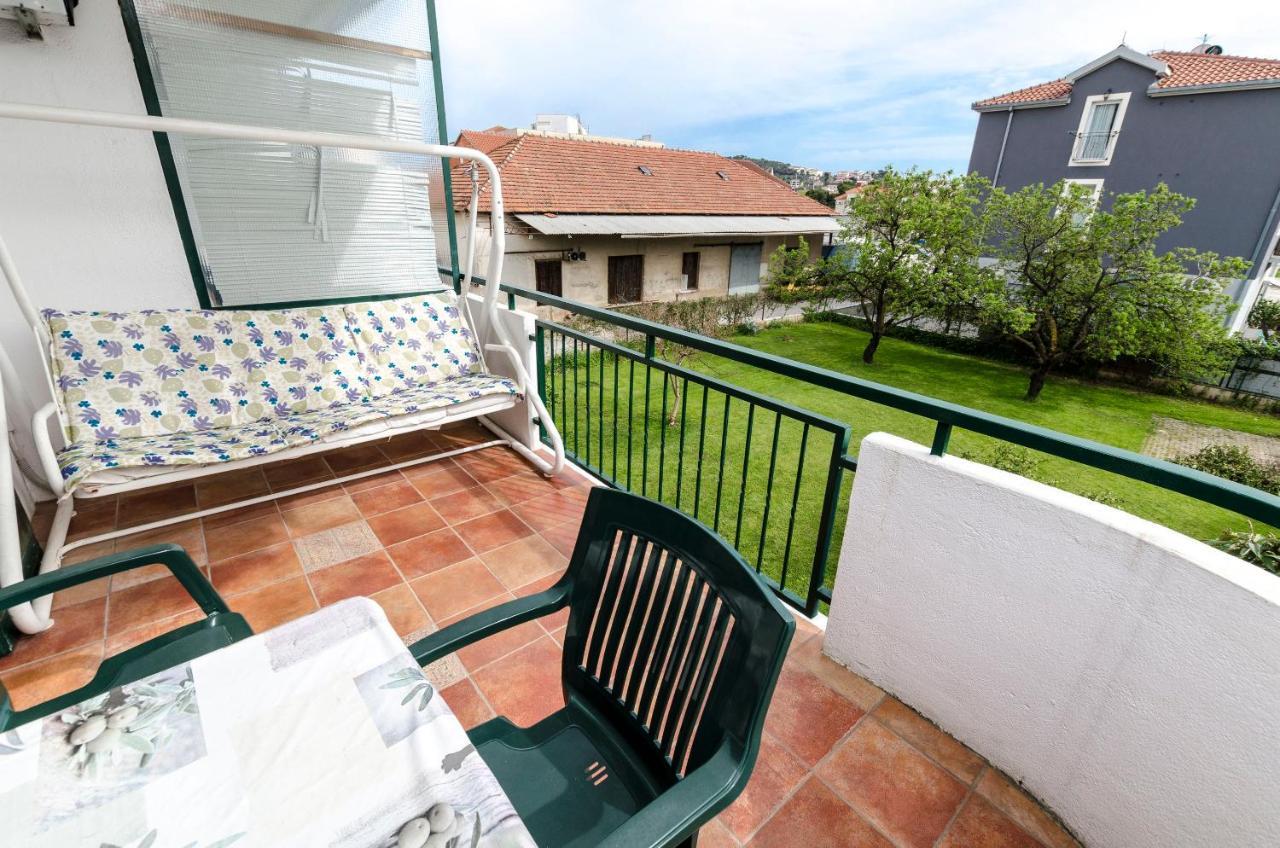 Apartments Katja Trogir Exterior foto